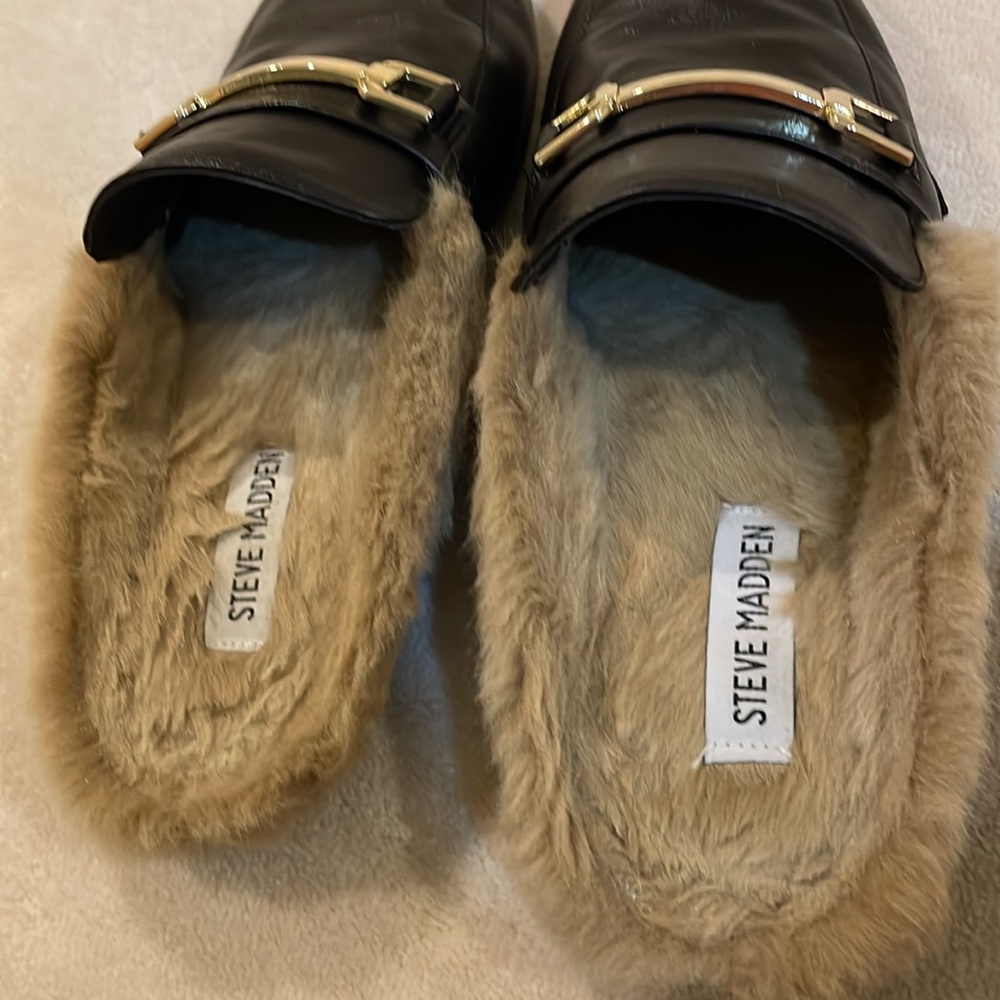 Steve Madden Khloe Black Leather Fur lined Loafer in size 10 - Picture 4 of 5